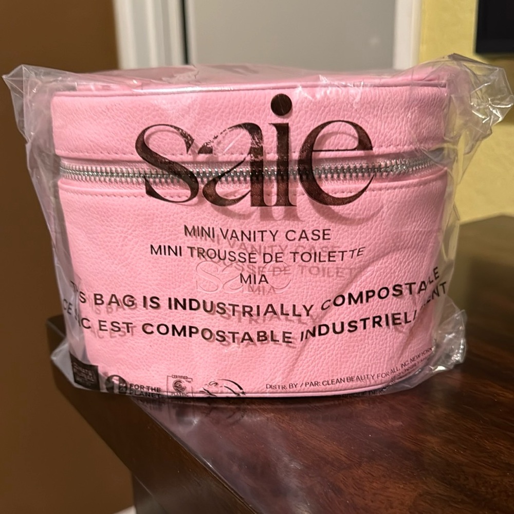 SAIE MINI PINK VANITY NWT SOLD OUT